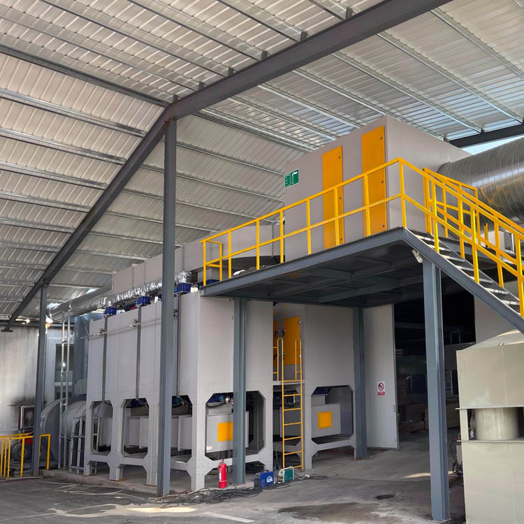 西安橡膠廠<a href='http://m.xiang-tong.com/products/chuchen/jh/gongyefeiqichuli/' target='_blank' title='廢氣處理設(shè)備' ><strong>廢氣處理設(shè)備</strong></a> 印刷廠廢氣處理 車間廢氣處理設(shè)備 西安橡膠廠廢氣處理設(shè)備 印刷廠廢氣處理 車間廢氣處理設(shè)備